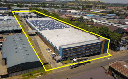 Expansive Manufacturing & Industrial Facility